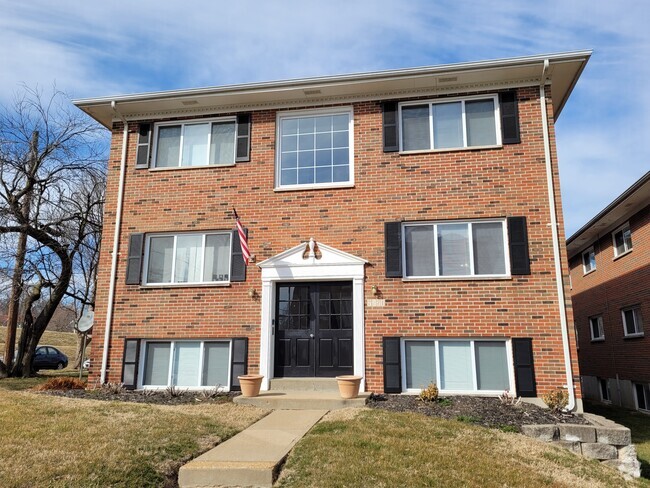 Building Photo - Oakview Lyndover Apartments