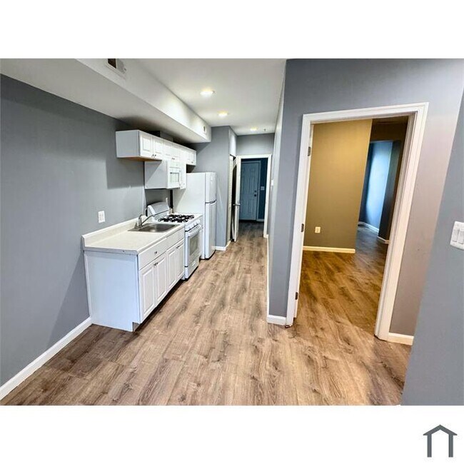 Foto del edificio - 1712 R St SE