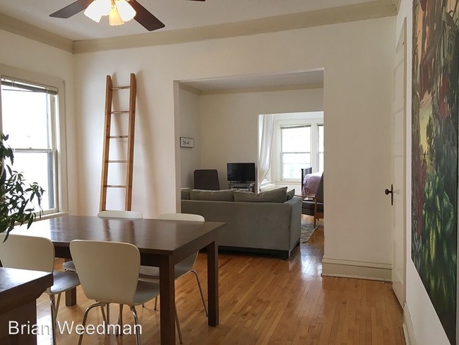 Foto del edificio - 2630 W 44th St
