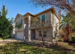Building Photo - 2114 Milan Dr