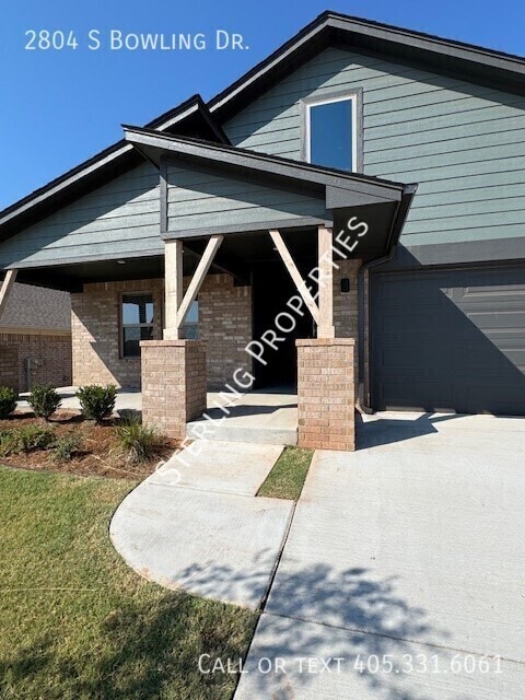 Building Photo - 2804 S Bowling Dr