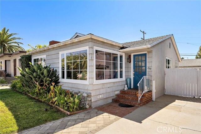 Building Photo - 229 Avenida Rosa