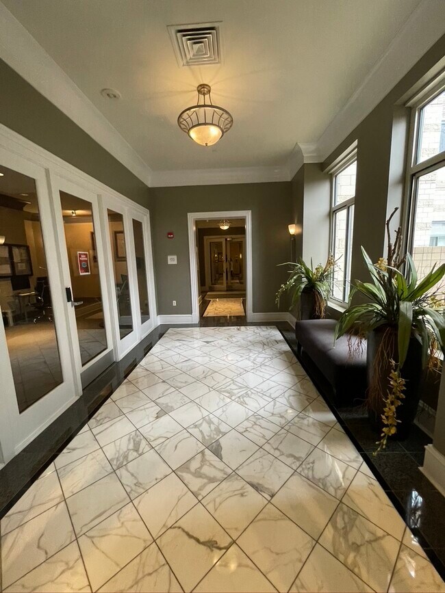 Hallway to Elevators - 851 N Glebe Rd