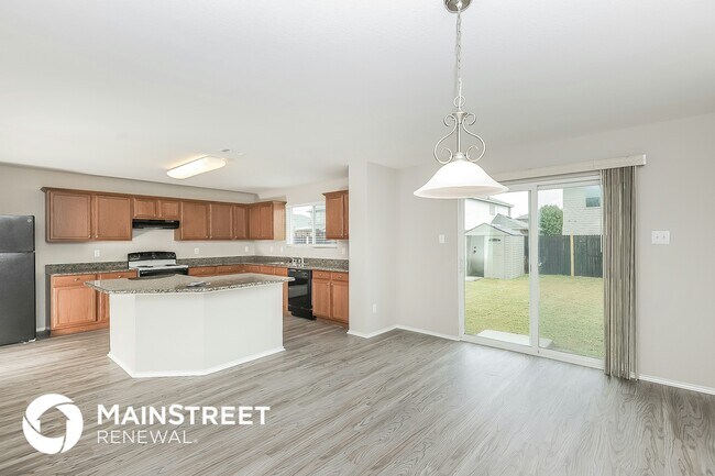 Building Photo - 8536 Star Thistle Dr