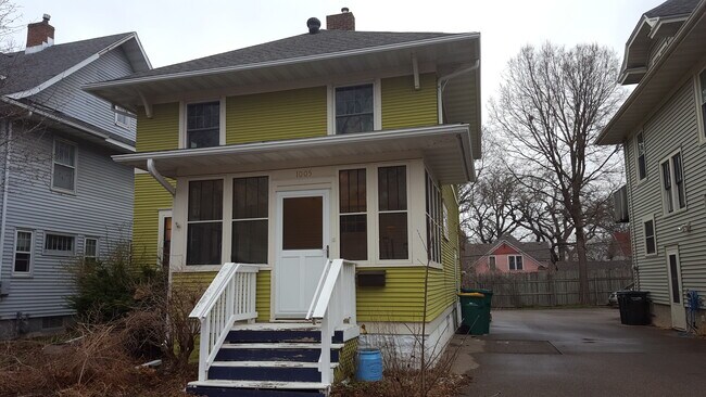 Foto del edificio - 1005 1st St SW