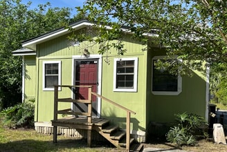 Building Photo - 7908 Siskin Ave