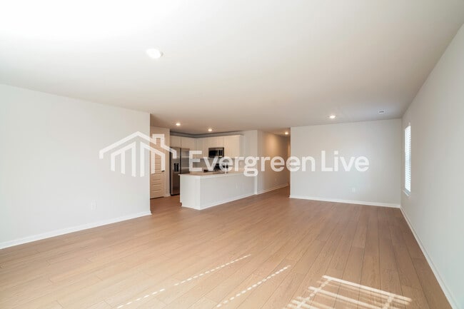 Foto del edificio - 22677 Dashwood Ln