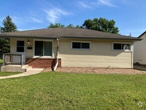 Building Photo - 8509 W Arden Pl