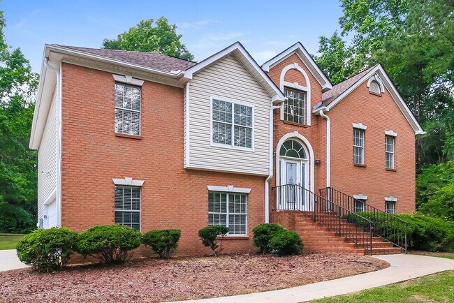 Foto del edificio - 155 Byington Dr