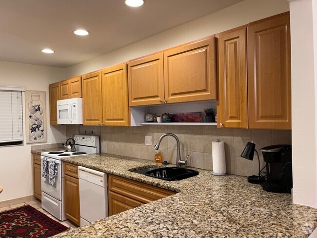 Building Photo - 1603 Bayhouse Point Dr