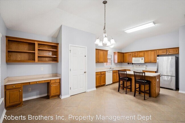 Foto del edificio - 3 br, 2 bath House - 2136 Spring Grove Court