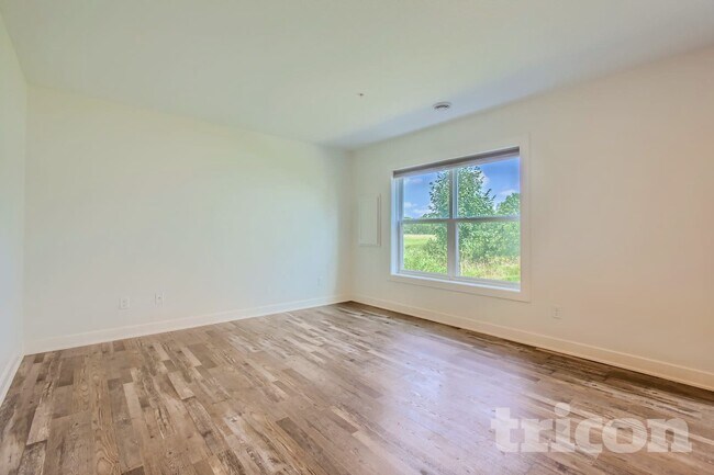 Building Photo - 4121 228th Ave NW