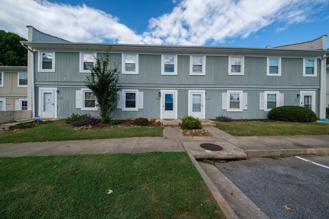 Building Photo - 5737 Bramblegate Rd