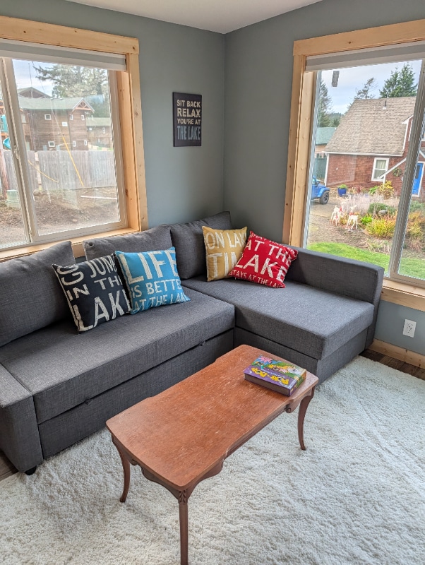 Building Photo - 3663 NE East Devils Lake Rd