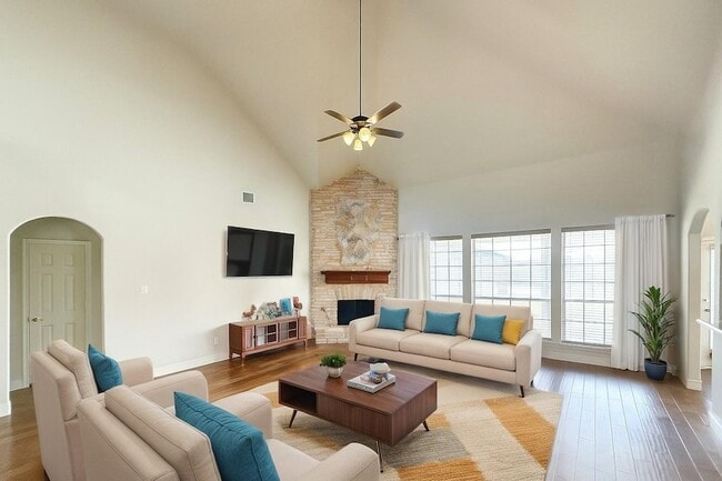Building Photo - 6413 Fitzgerald Dr
