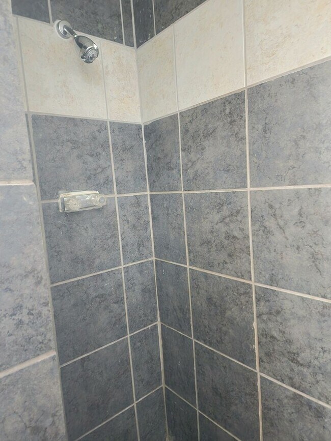 Foto del edificio - 1310 N Avenue J