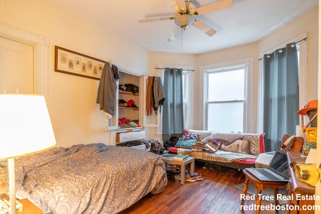 Foto del edificio - 452 Centre St