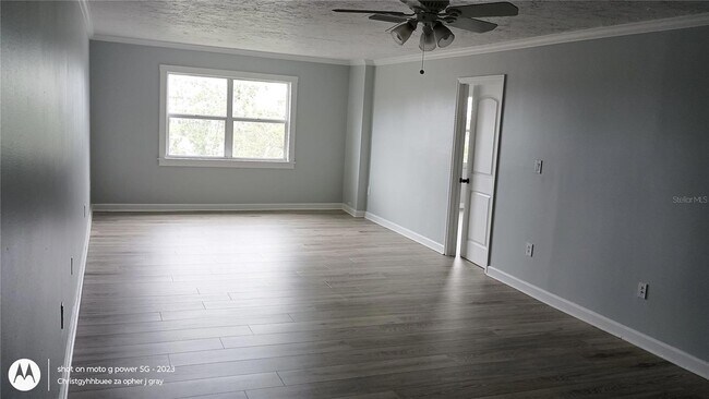 Building Photo - 4111 Lake Bayshore Dr