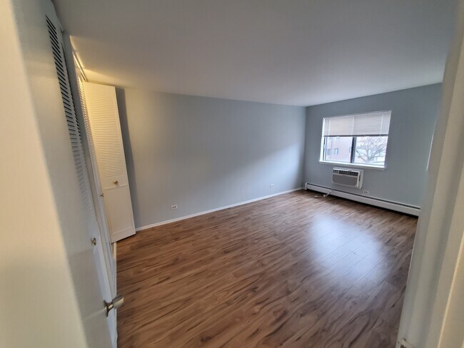 Foto del edificio - 4624 N Commons Dr
