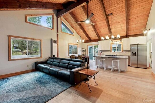 Foto del edificio - 1617 Cree St