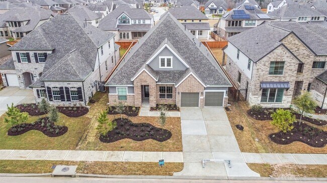 Building Photo - 27124 Regal Scott Dr