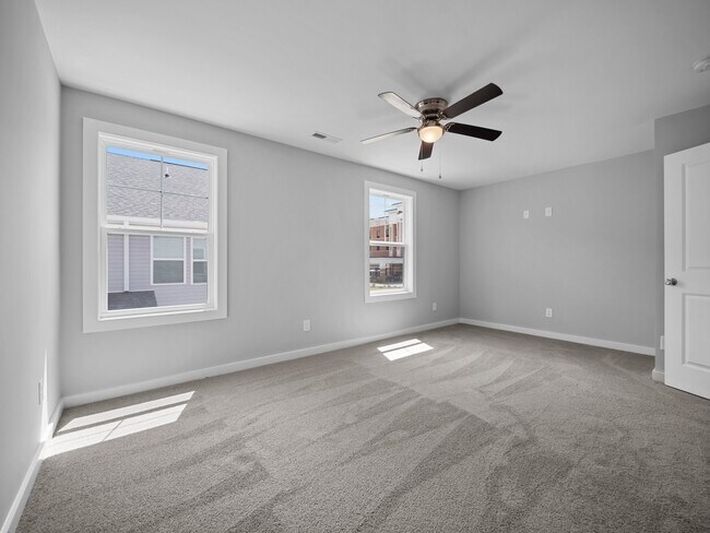 Building Photo - 302 Starfish Ln