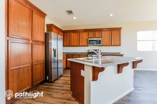 Foto del edificio - 11754 Tiffany Street, victorville, CA, 92392
