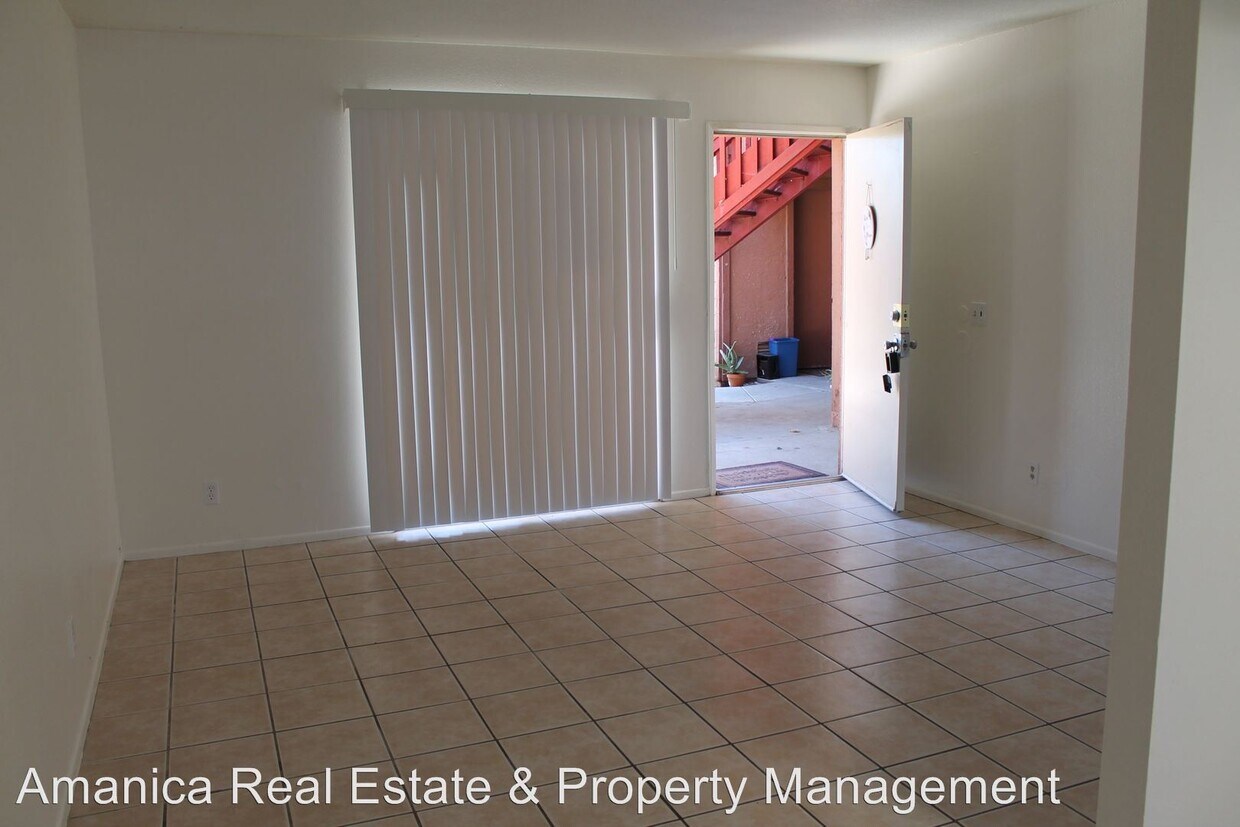 Foto principal - 15161 Pepper Ct