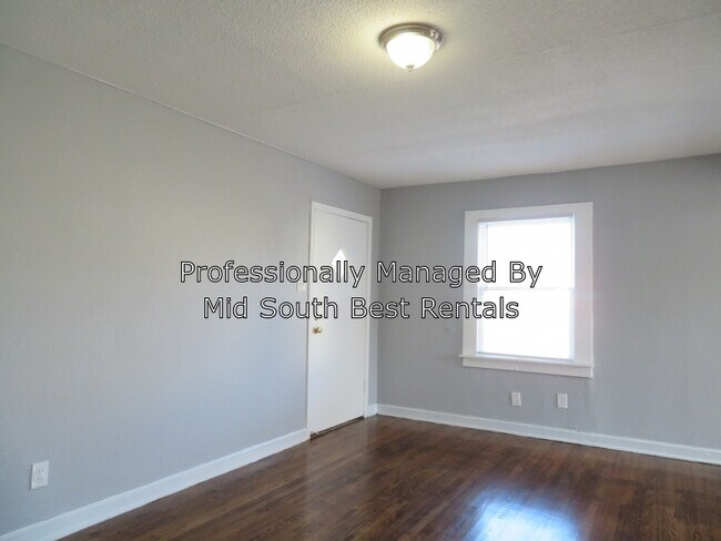 Building Photo - 1393 Kimball Cove
