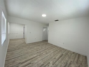 Building Photo - 44 NW 44th St