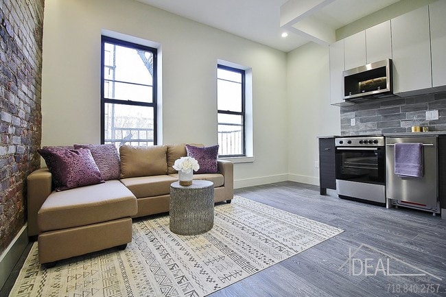 Building Photo - 1159 Saint Johns Place #2BBR