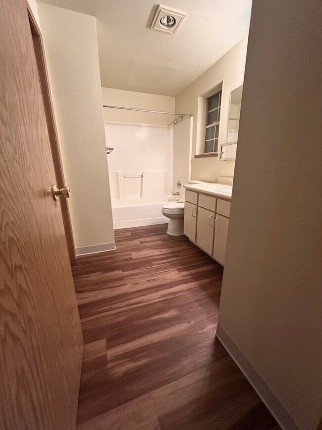 Foto del edificio - Ivy Club Apartments