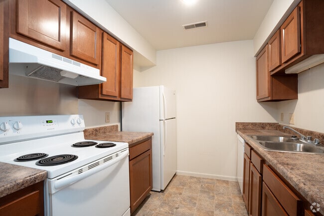 2BD, 1BA - 920SF - Fox Acres Apartments