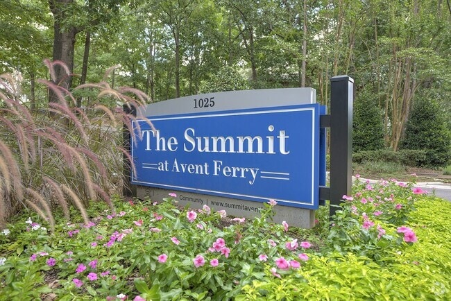 Building Photo - The Summit at Avent Ferry