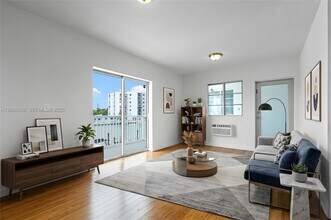 Building Photo - 7950 Tatum Waterway Dr