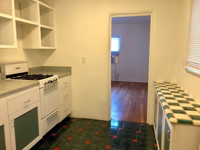 Foto del edificio - 433 E 23rd St