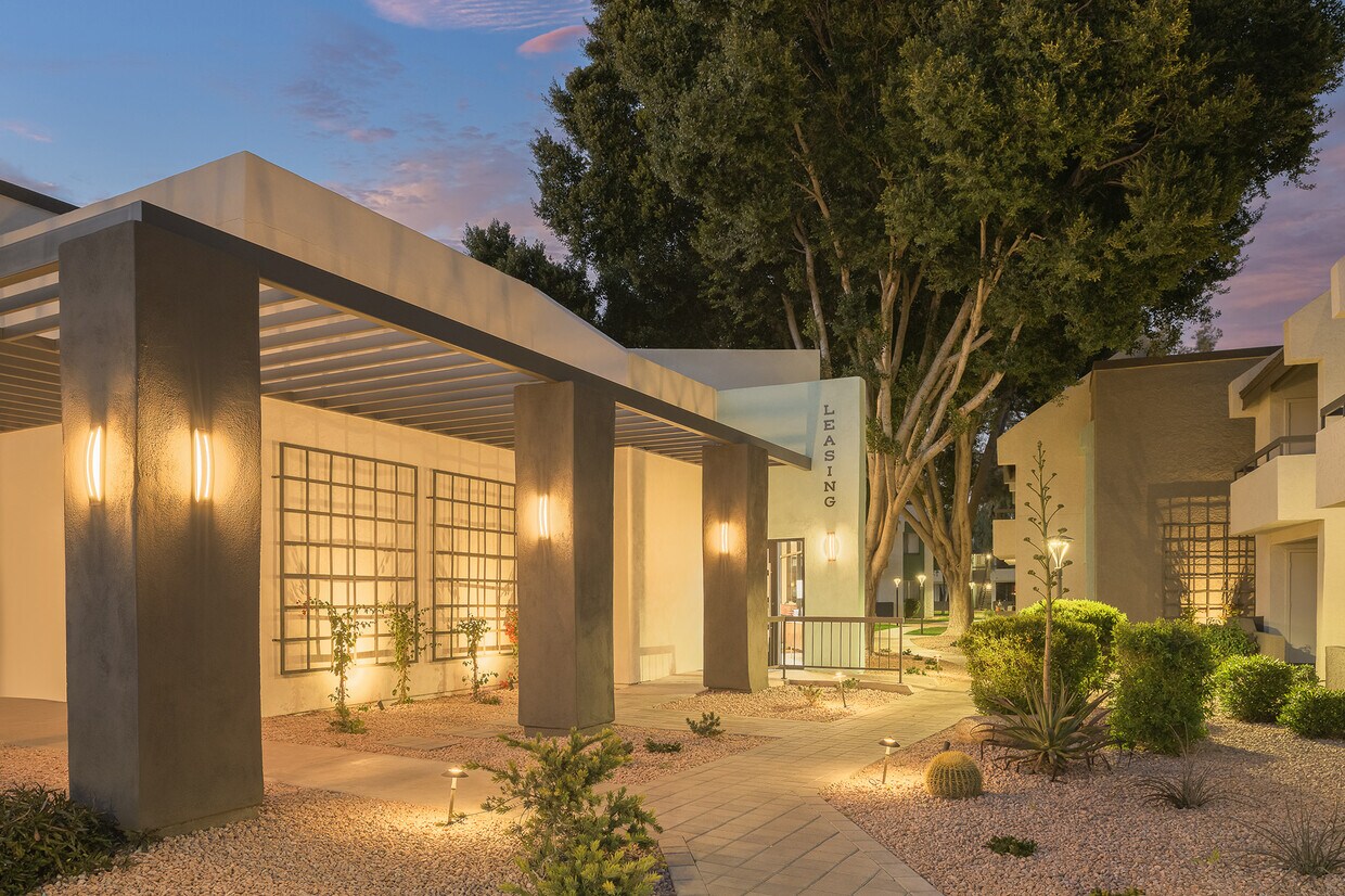 Orchard on Gilbert 950 N Gilbert Rd Gilbert, AZ Apartments for Rent