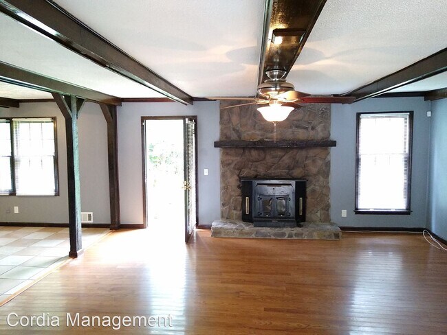 Foto del edificio - 3 br, 2 bath House - 6060 Talon Court
