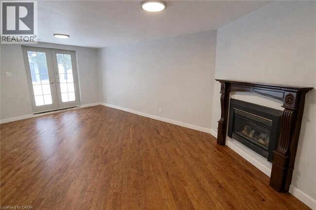 Photo du bâtiment - 43 Southwood Dr