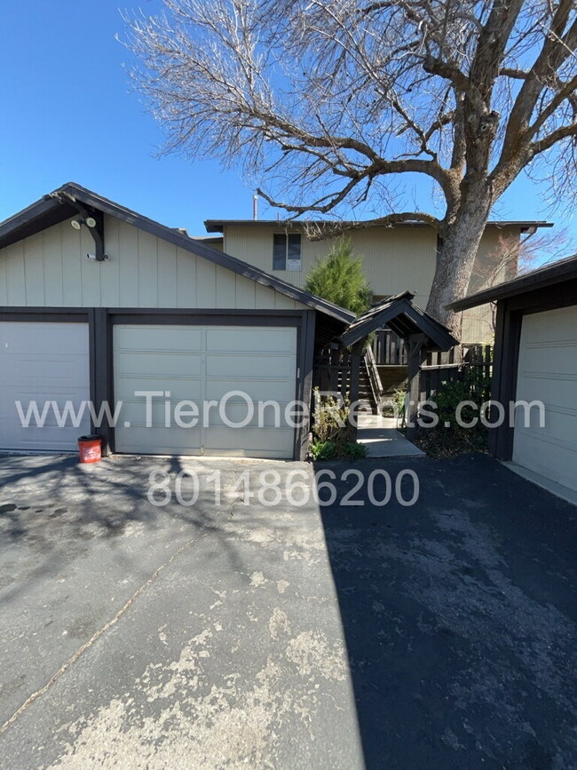 Building Photo - NO DEPOSIT option available for qualified ...