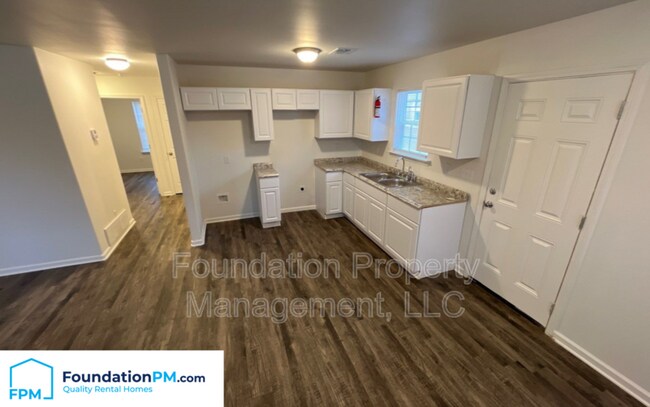 Foto del edificio - 4762 Hillbrook Rd