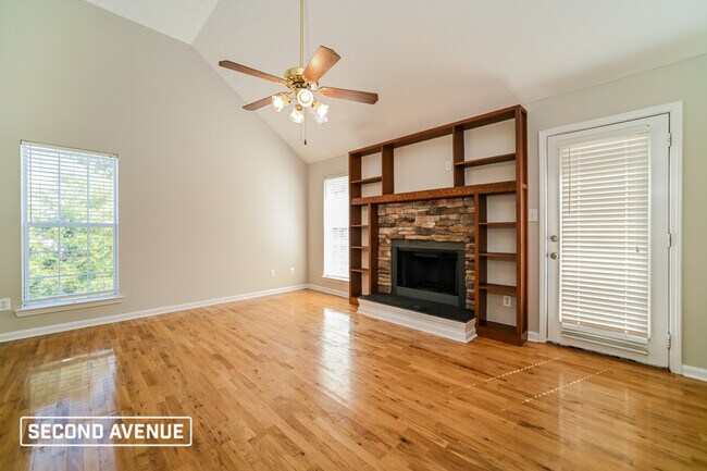 Building Photo - 300 Stones Throw Dr