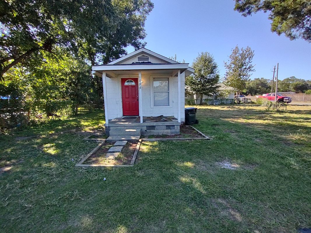 Foto principal - 1119 N Q St