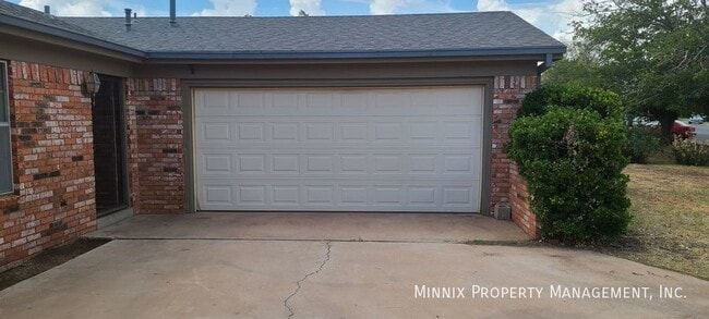 Building Photo - 4509 Parkdale Dr