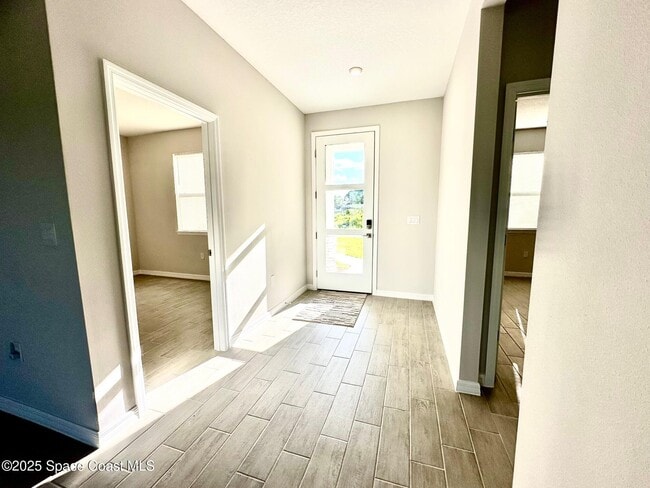 Foto del edificio - 1326 Seeley Cir NW
