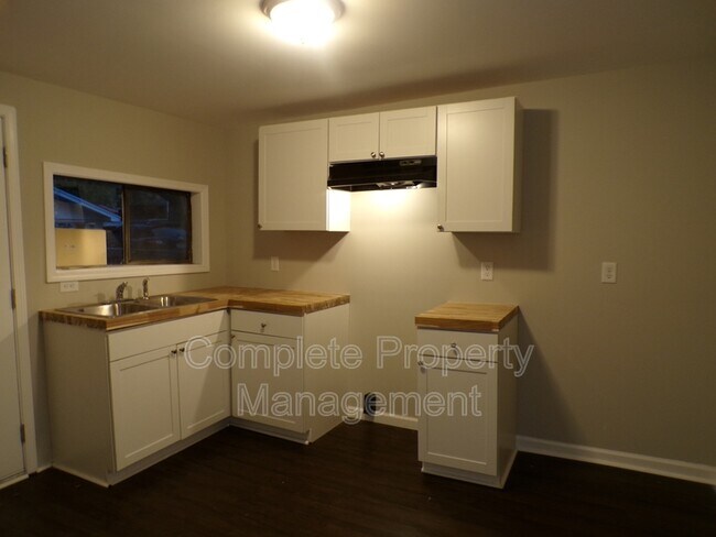 Foto del edificio - 4344 44th Ave N