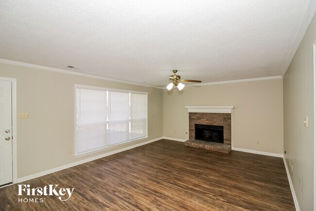 Foto del edificio - 7258 Windward Cove