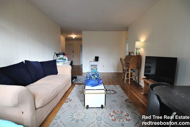 Building Photo - 1999 Commonwealth Ave