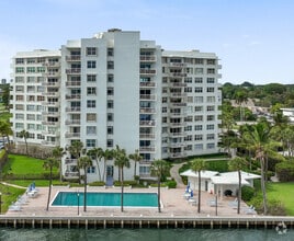 Building Photo - 2600 N Flagler Dr