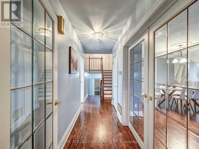 Photo du bâtiment - 1648 Sunnycove Dr